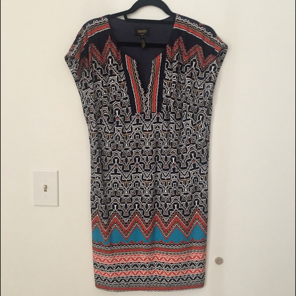 Laundry by Shelli Seagal Dress🌺Size Small🌺